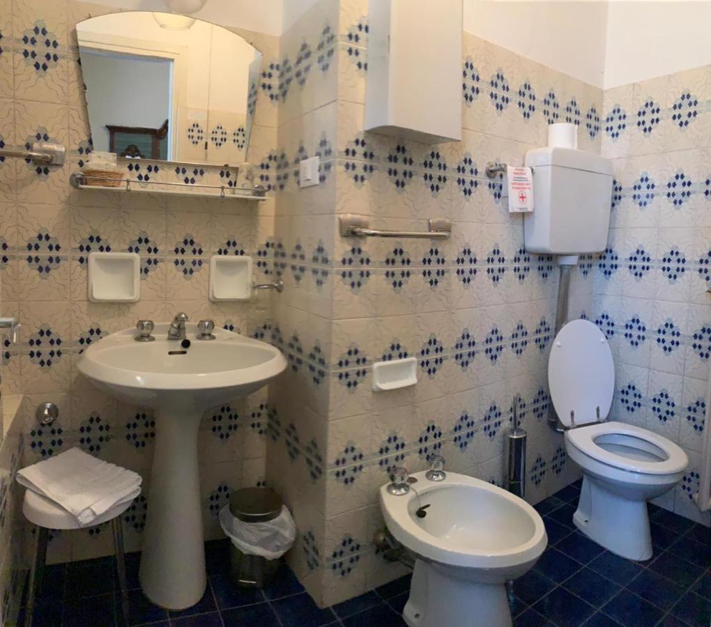 Albergo Dell'Angelo Pieve di Teco Kültér fotó