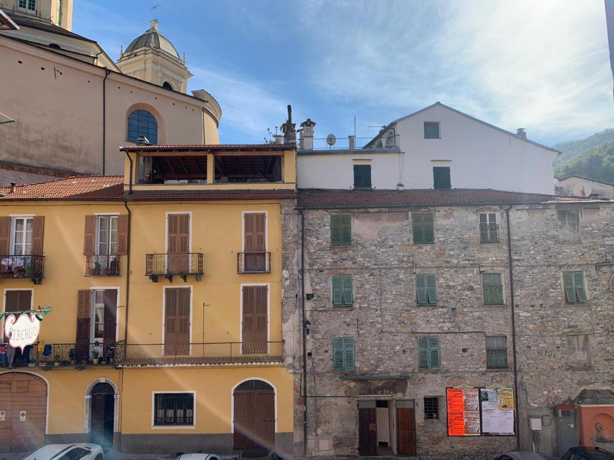 Albergo Dell'Angelo Pieve di Teco Kültér fotó